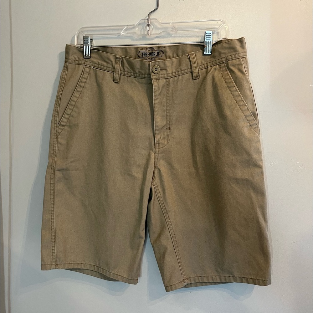 Free world khaki shorts